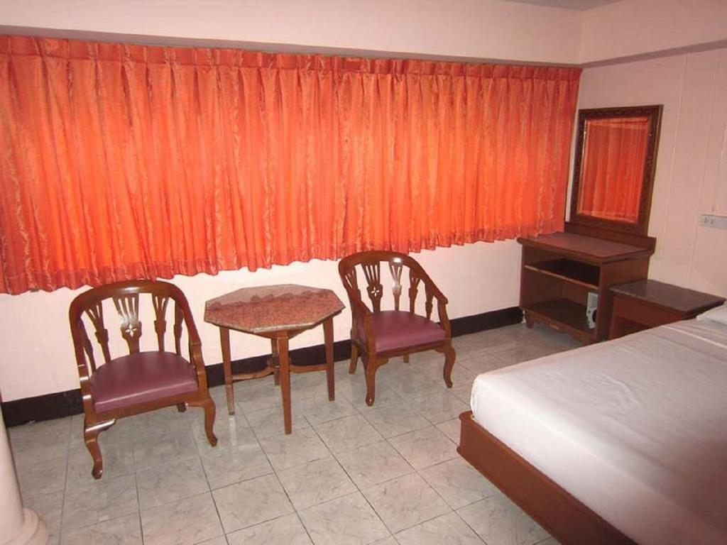 AA pensión Pattaya Exterior foto